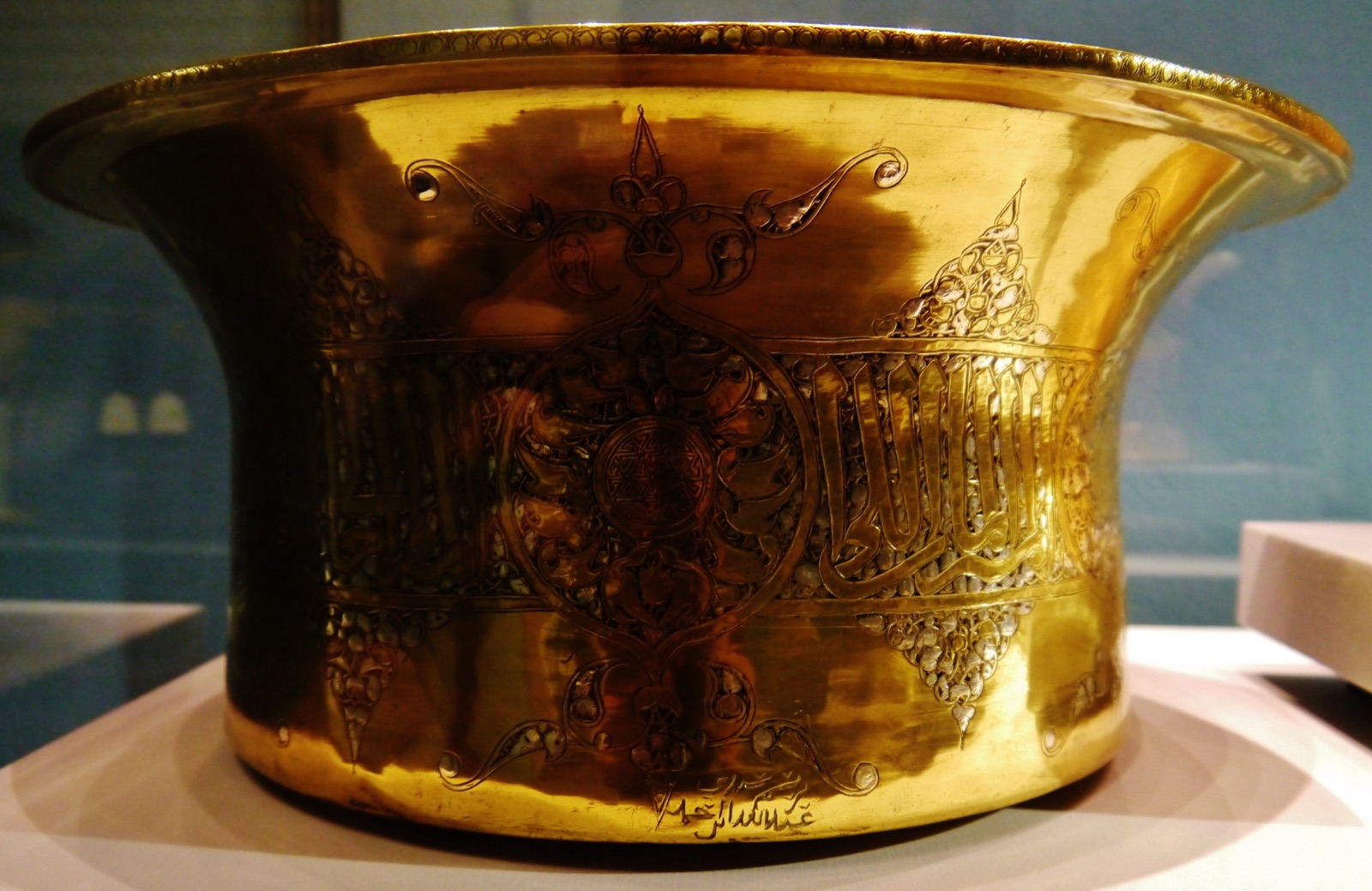 Objects displayed in the Dar al Athar al Islamiyyah exhibition at the American Cultural Centre in Kuwait City